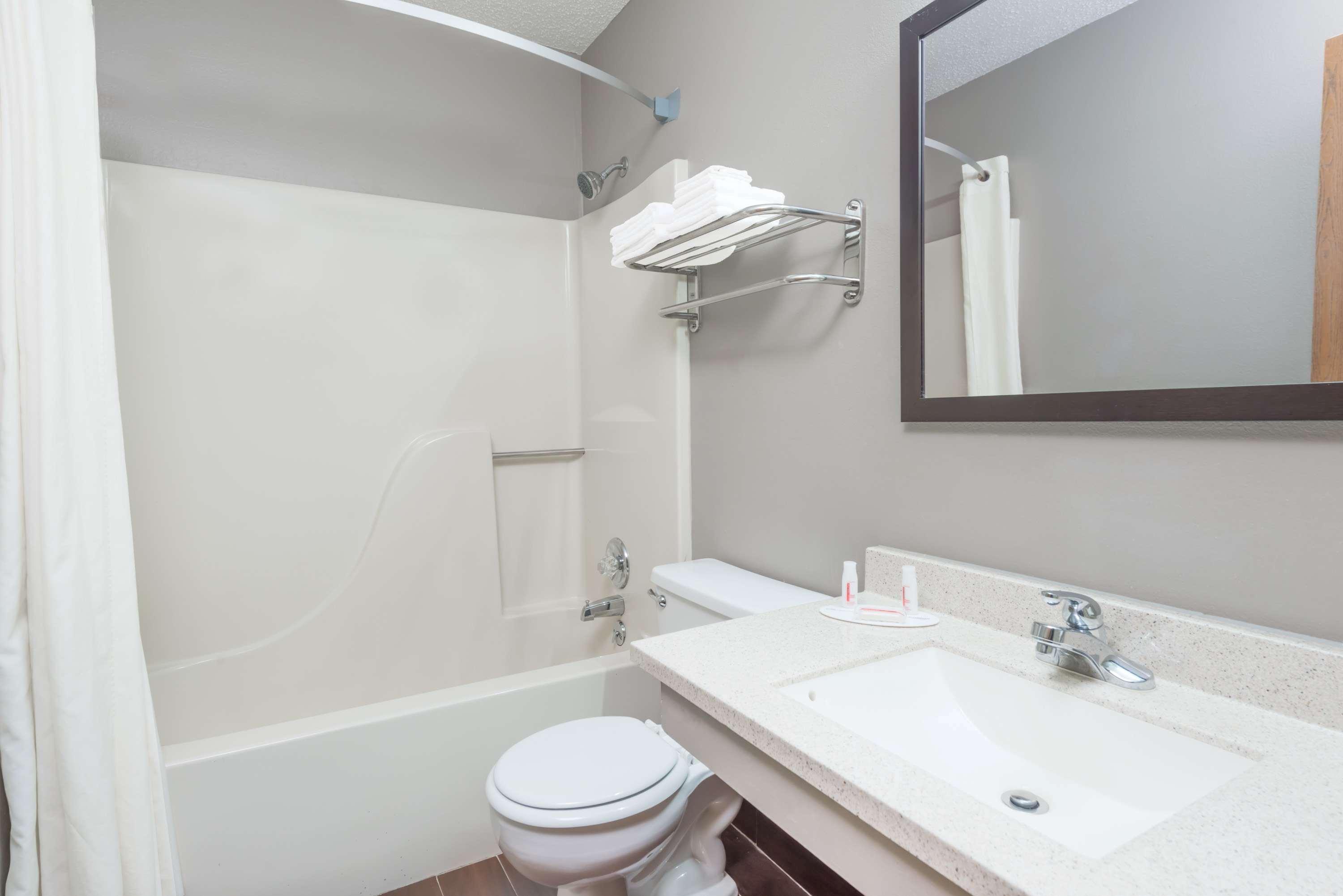 Super 8 By Wyndham West Plains Motel Екстериор снимка