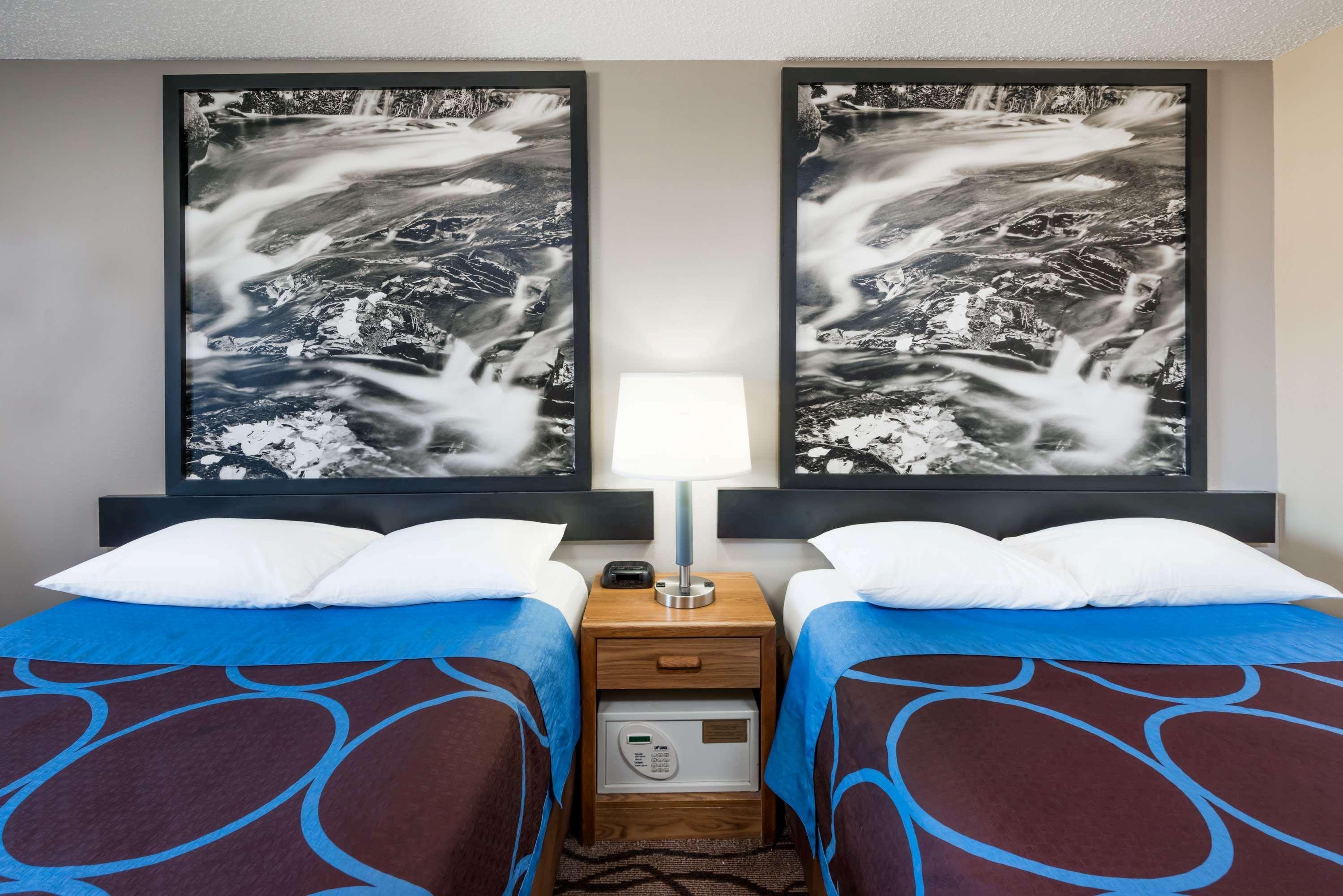 Super 8 By Wyndham West Plains Motel Екстериор снимка