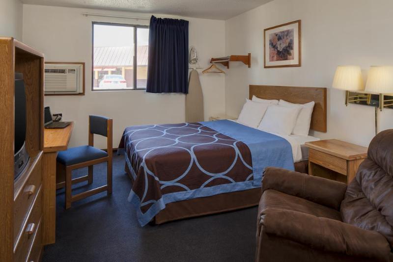Super 8 By Wyndham West Plains Motel Екстериор снимка